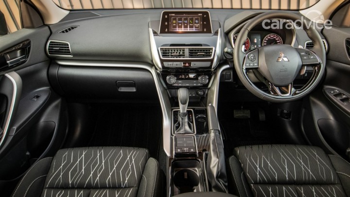 Mitsubishi Eclipse Cross-13